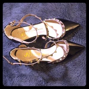 Pump shoes size 6.5 NWOT 2.5 inches